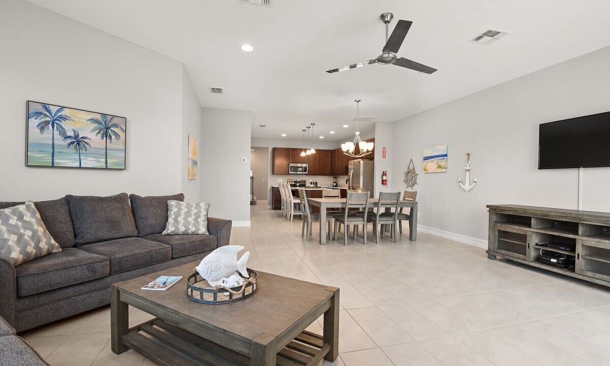 Photo of Livingroom in Indian Harbour Beach