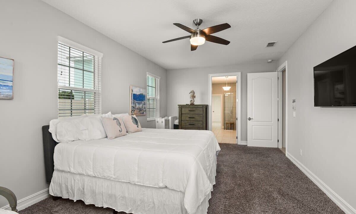 Photo of Bedroom in Indian Harbour Beach