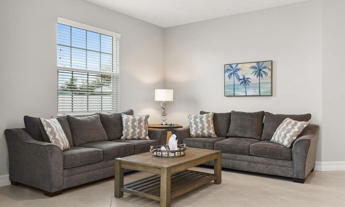 Photo of Livingroom in Indian Harbour Beach