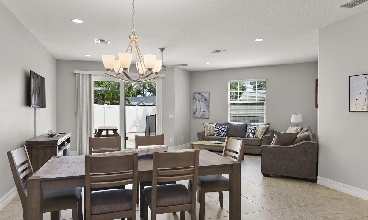 Photo of Livingroom in Indian Harbour Beach