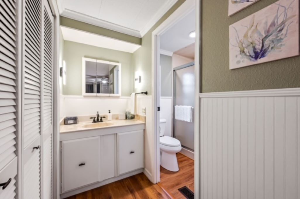 Photo of Bathroom in Iona