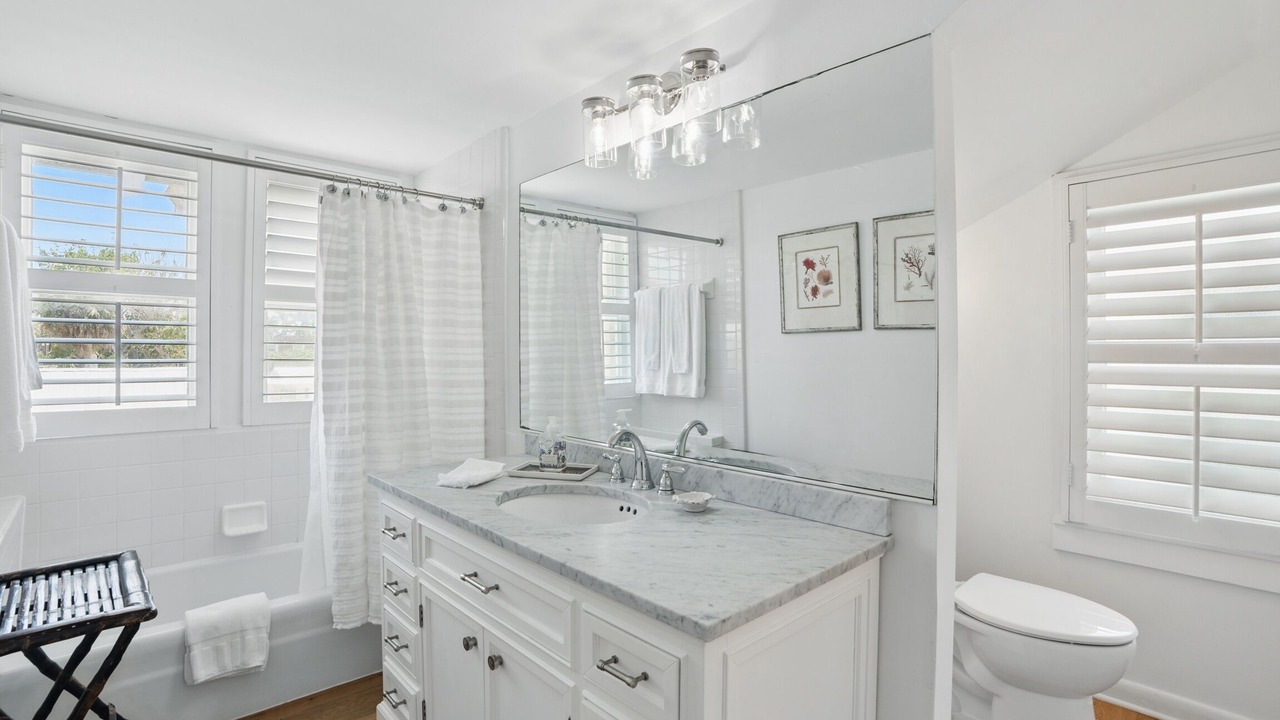 Photo of Bathroom in Old Naples