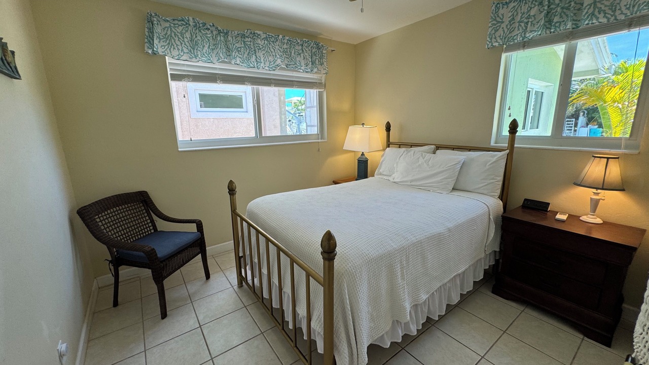 Photo of Bedroom in Summerland Key