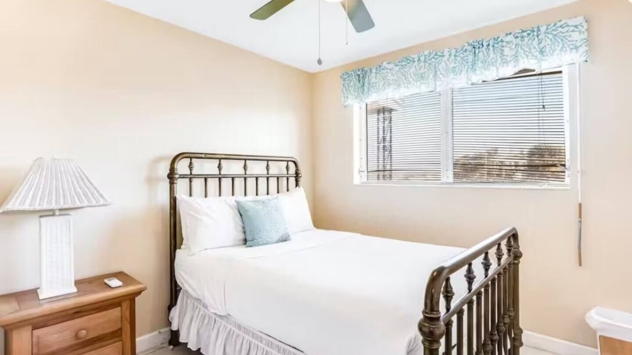 Photo of Bedroom in Summerland Key