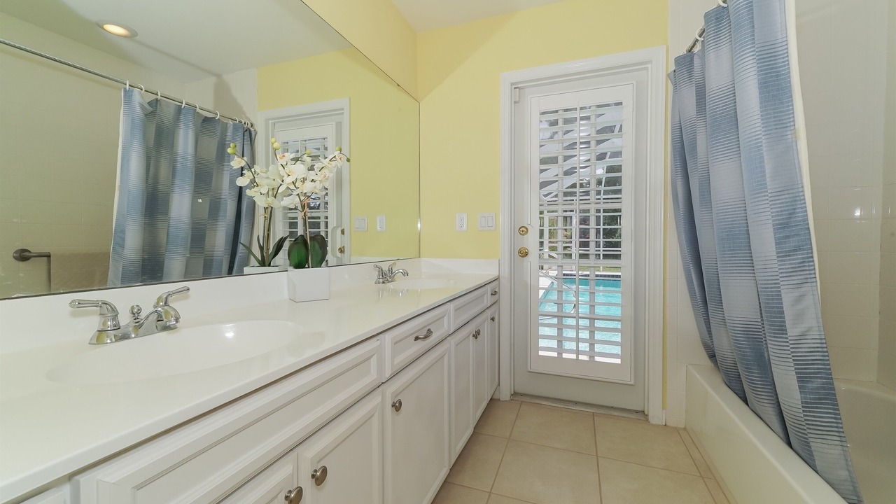 Photo of Bathroom in The Meadows