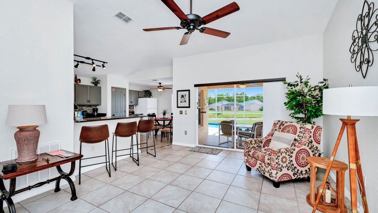 Photo of Livingroom in Loughman