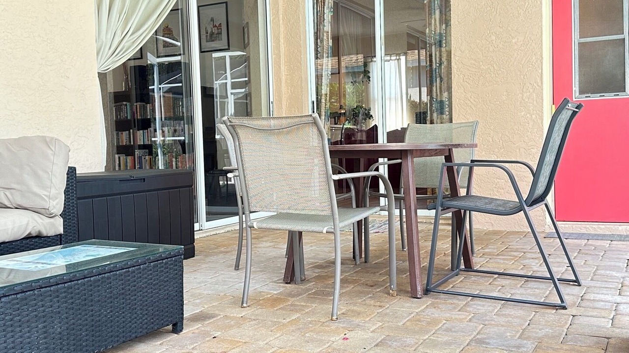 Photo of Outdoor in Gulf Gate Estates