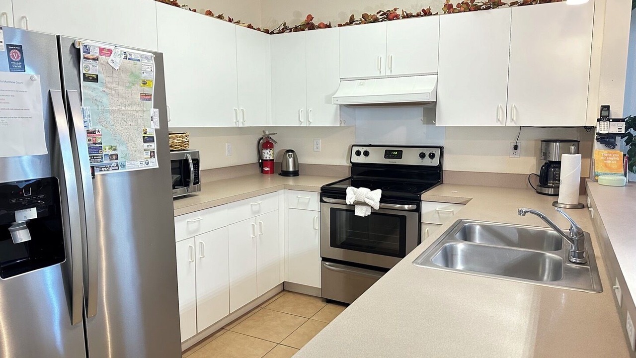 Photo of Kitchen in Gulf Gate Estates