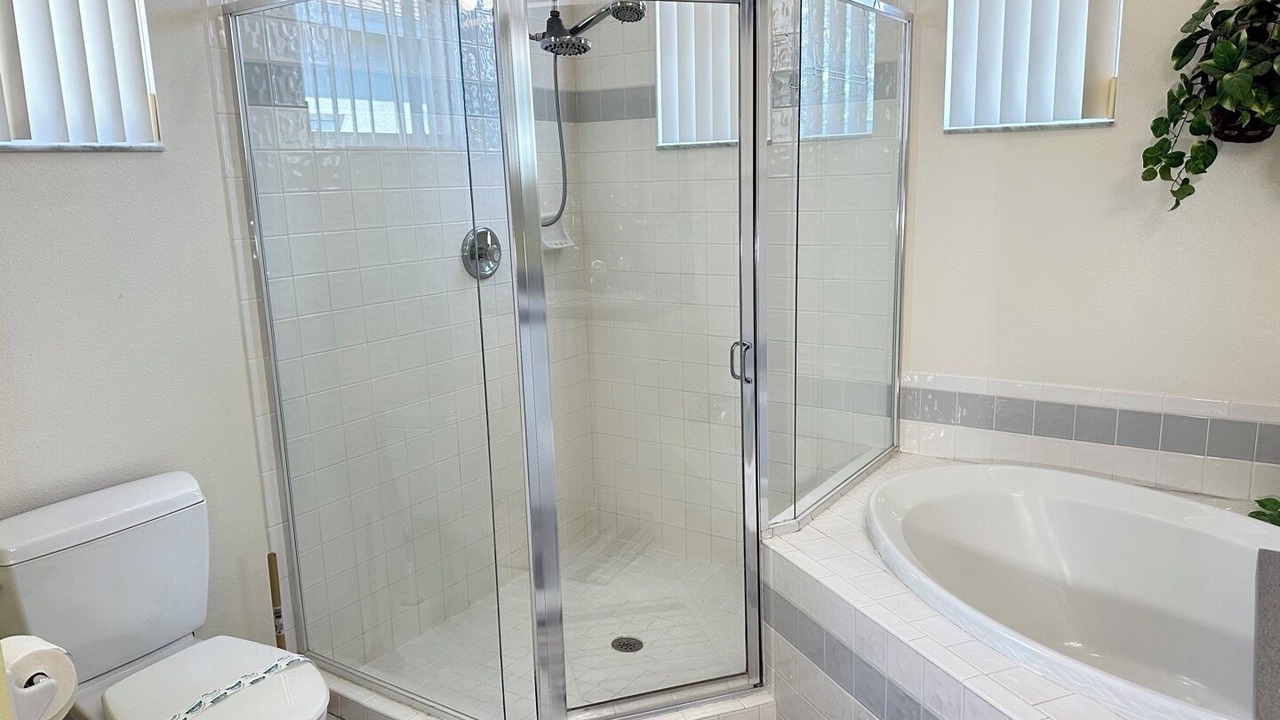 Photo of Bathroom in Gulf Gate Estates