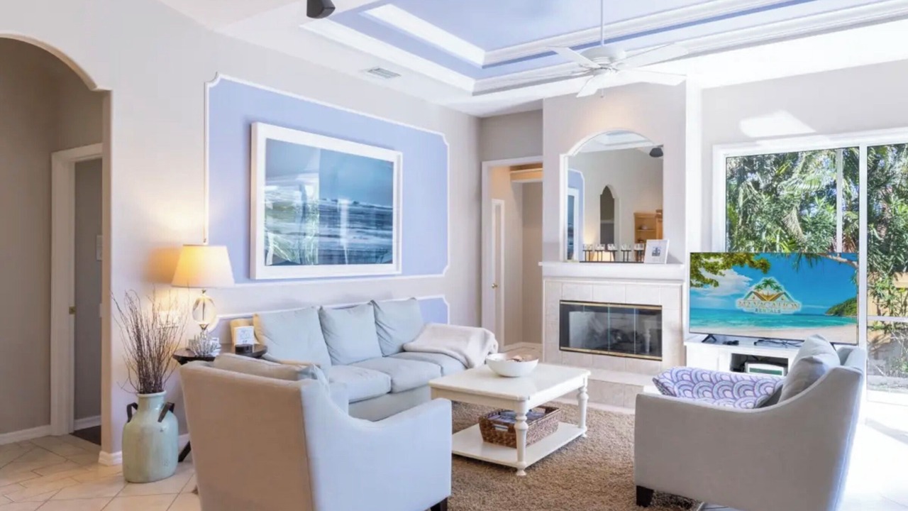 Photo of Livingroom in Bird Key