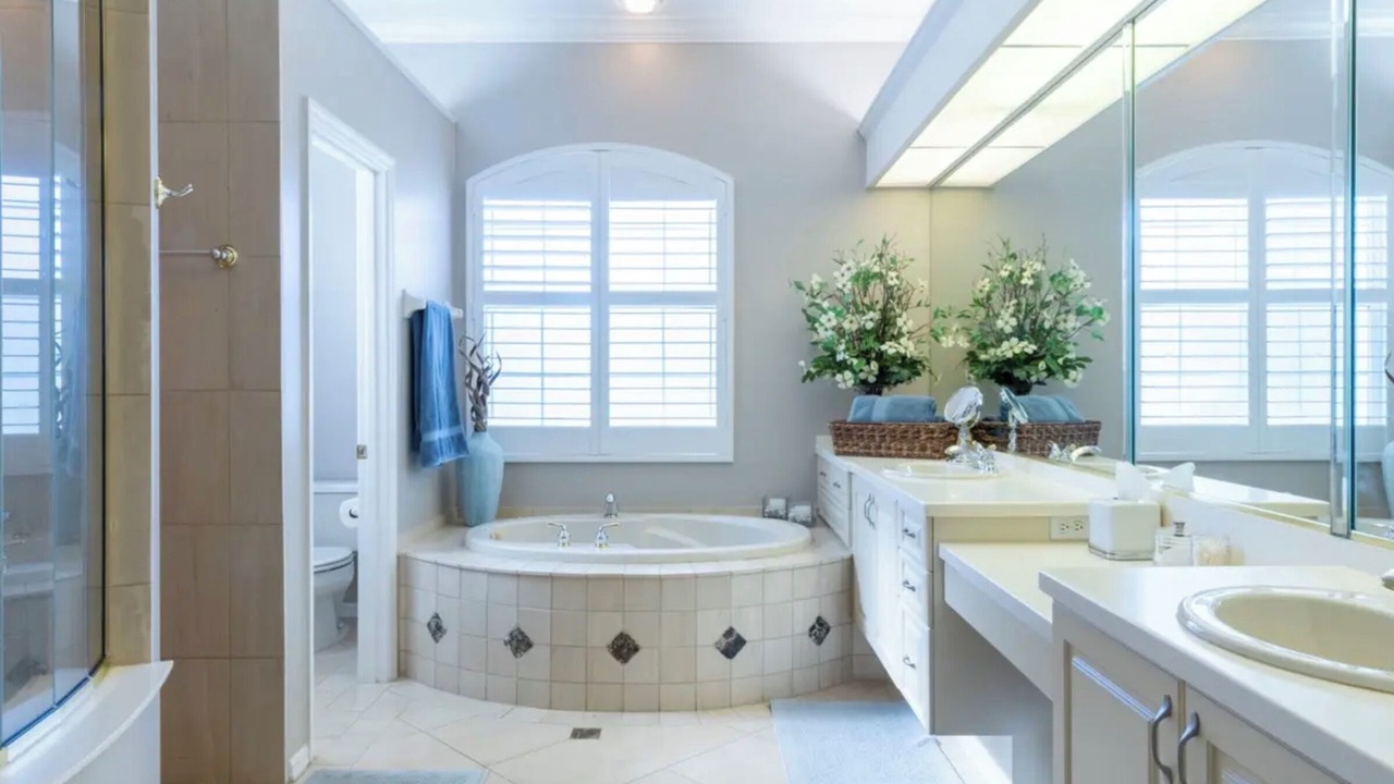 Photo of Bathroom in Bird Key
