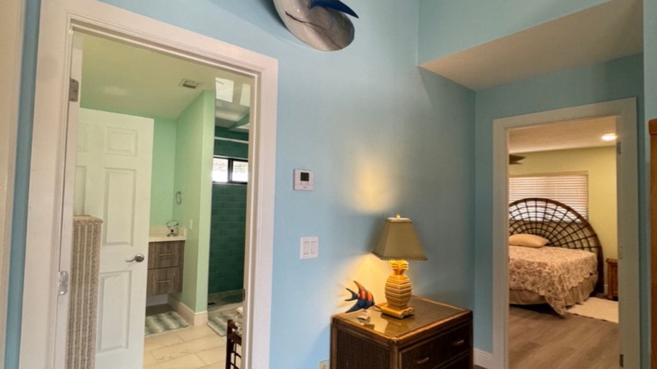 Photo of Bedroom in Venetian Shores