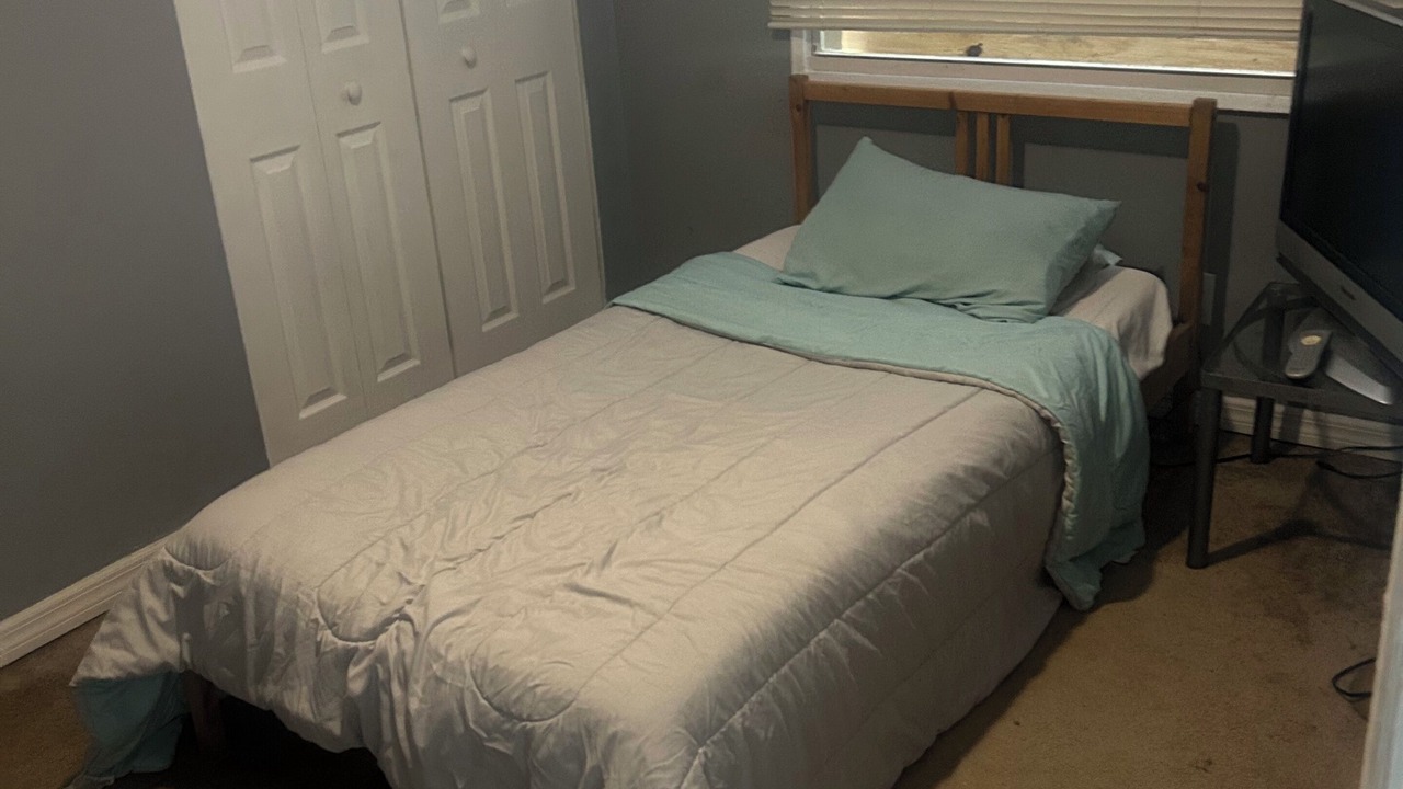 Photo of Bedroom in Clair-Mel City