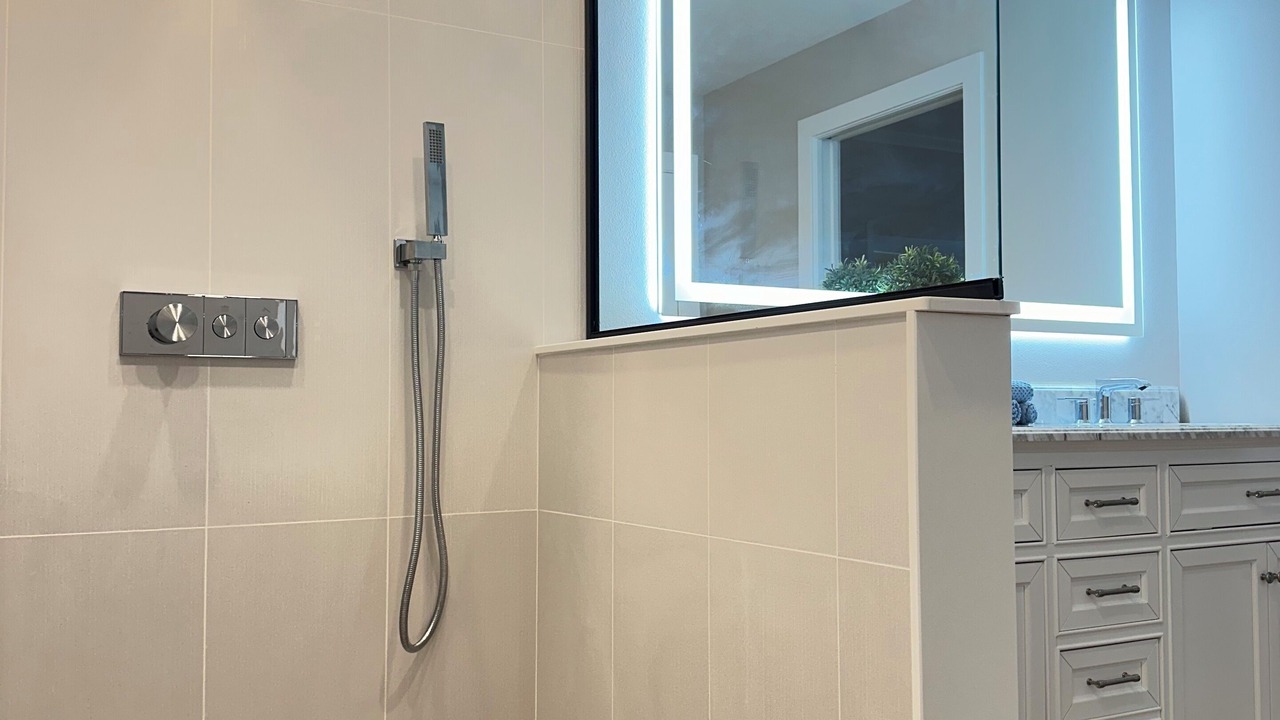 Photo of Bathroom in Venice Gardens