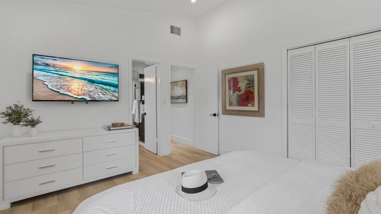 Photo of Bedroom in Northeast Miami