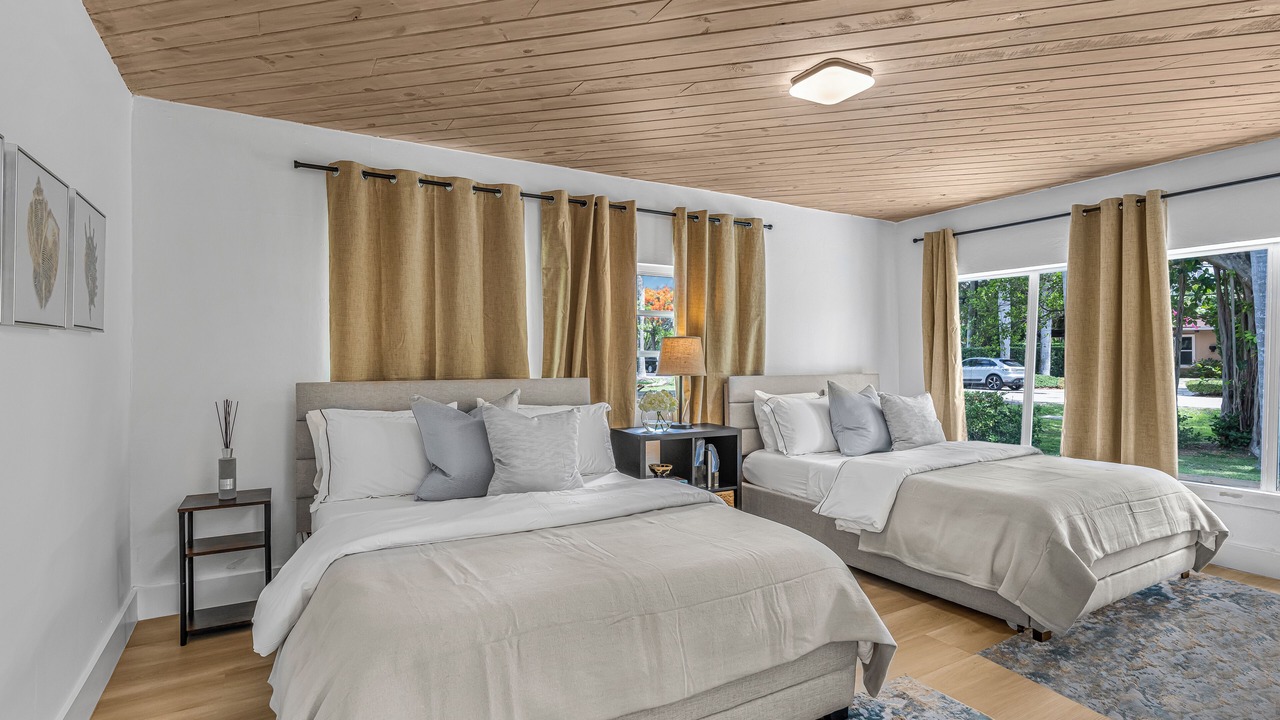 Photo of Bedroom in Northeast Miami