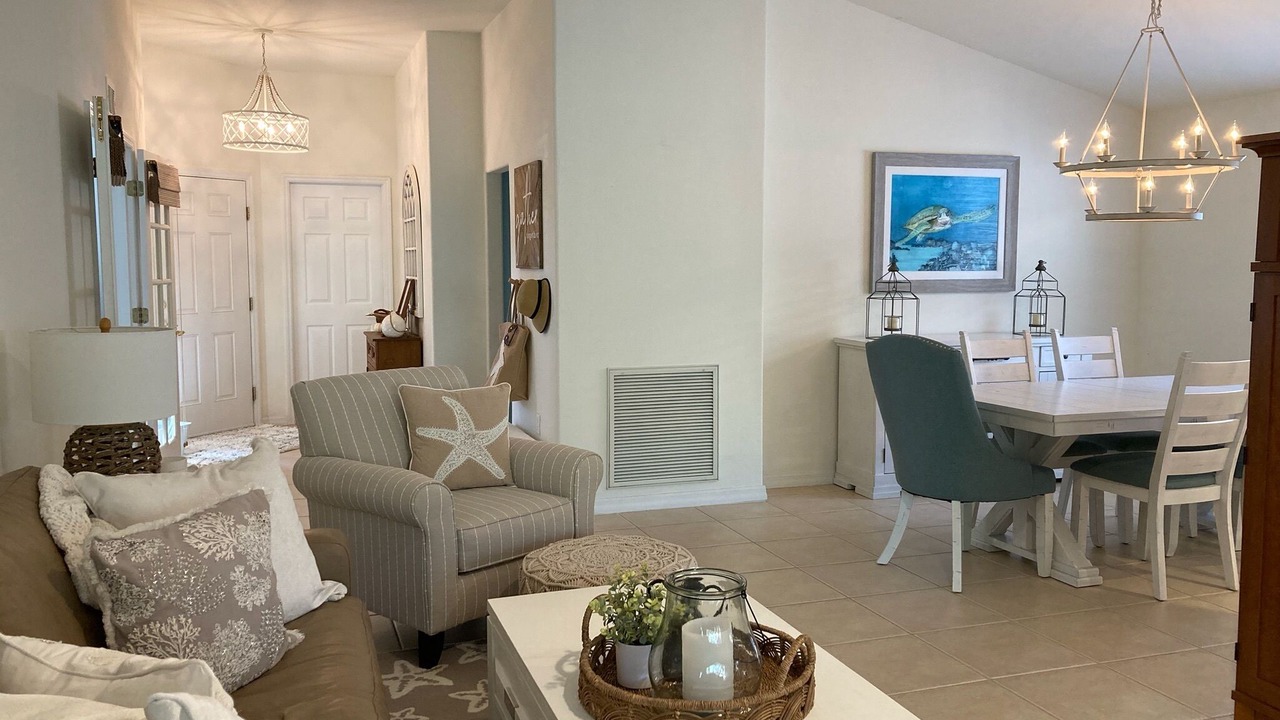 Photo of Livingroom in Fort Myers