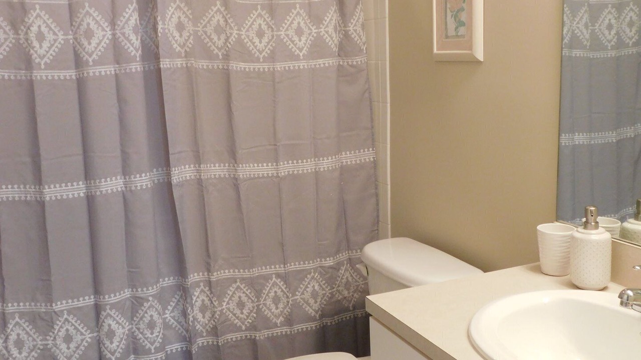 Photo of Bathroom in Biggar