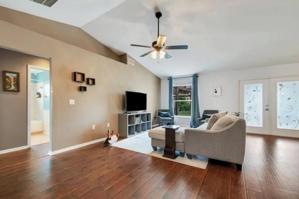 Photo of Livingroom in Winter Haven