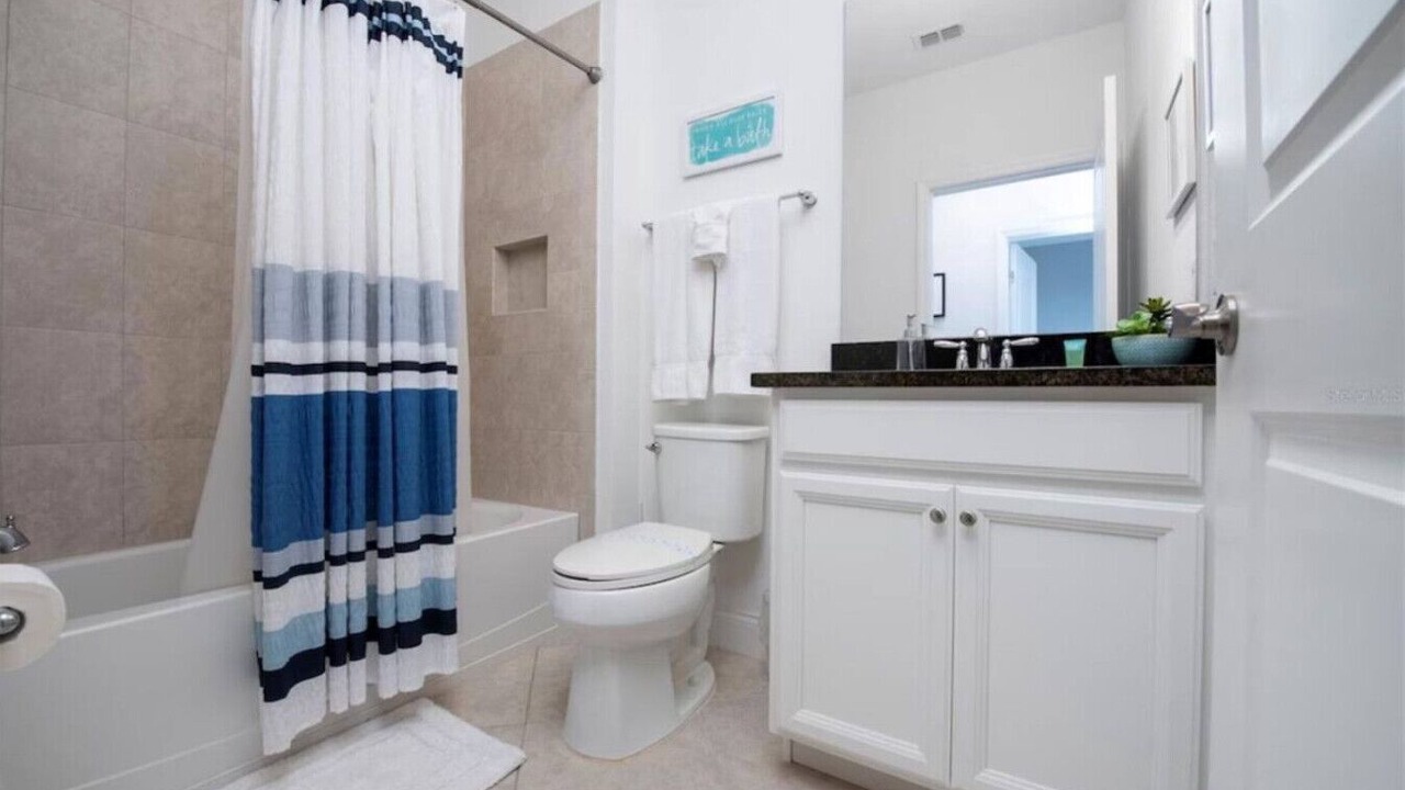 Photo of Bathroom in Davenport