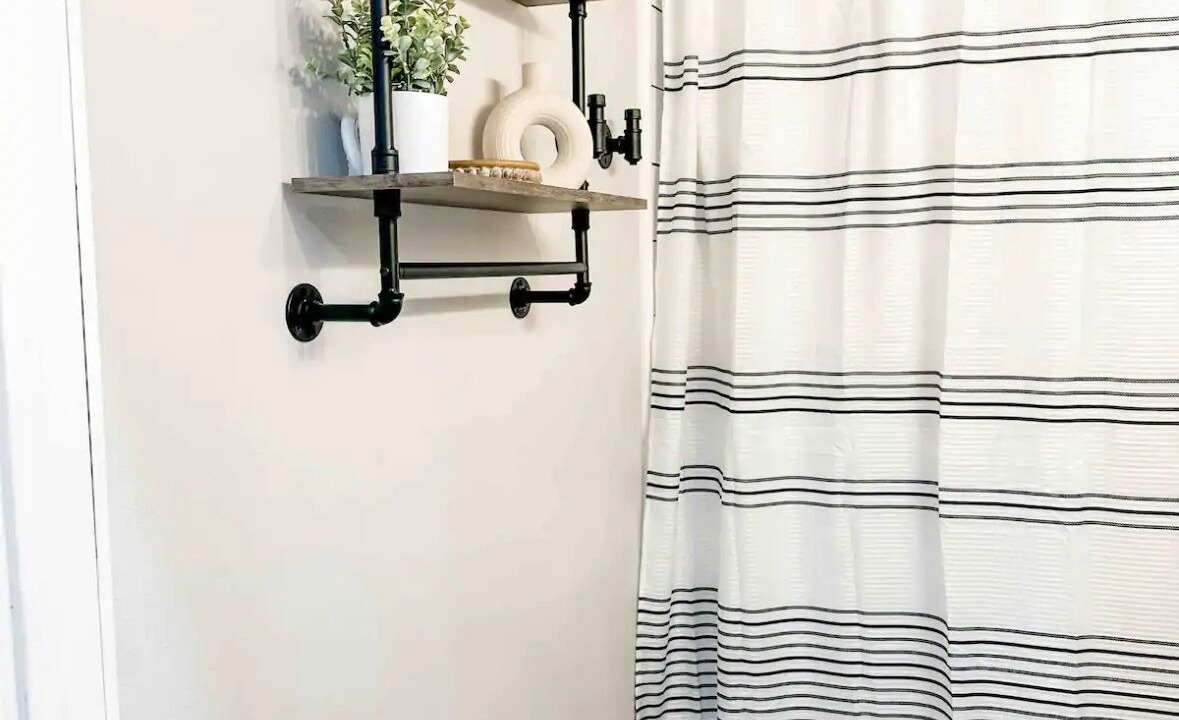 Photo of Bathroom in Alva