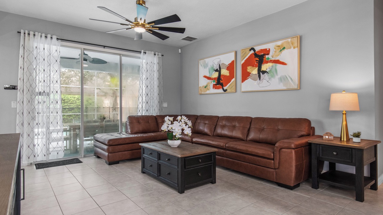 Photo of Livingroom in Haines City