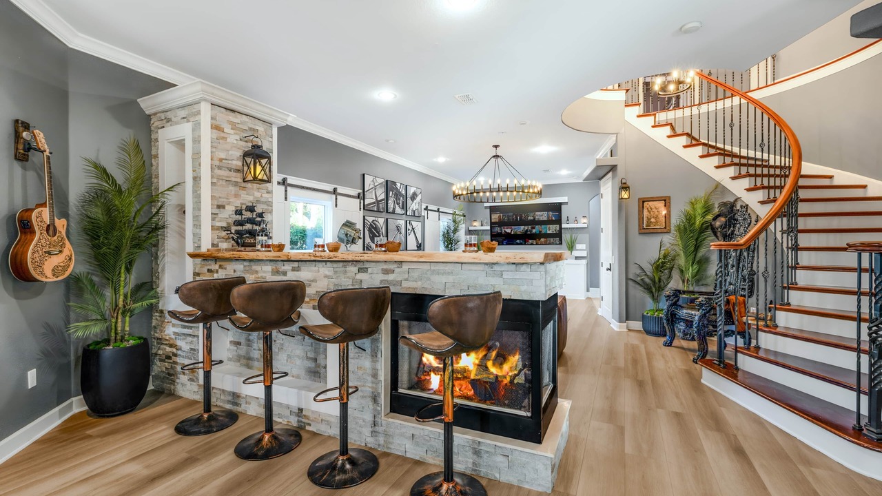 Photo of Livingroom in Ballast Point