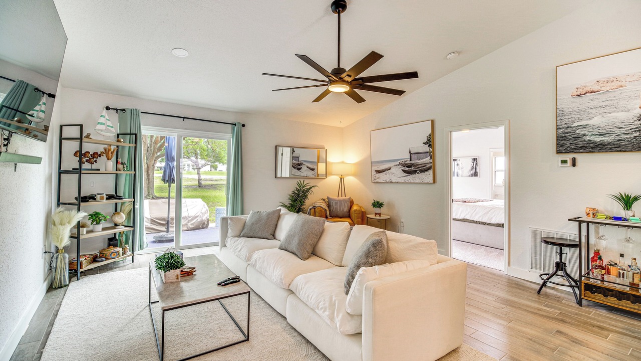 Photo of Livingroom in Sebastian Highlands