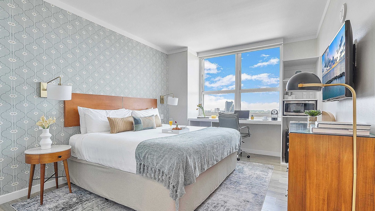 Photo of Bedroom in Coconut Grove