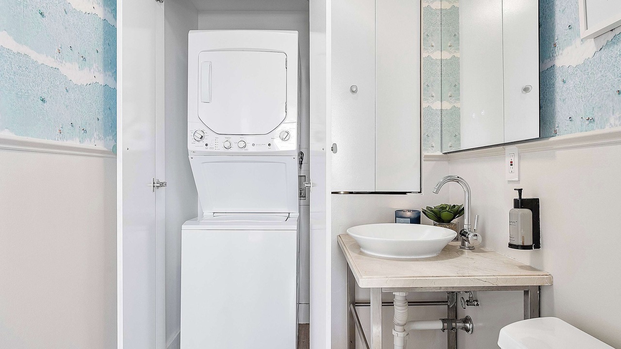 Photo of Bathroom in Coconut Grove