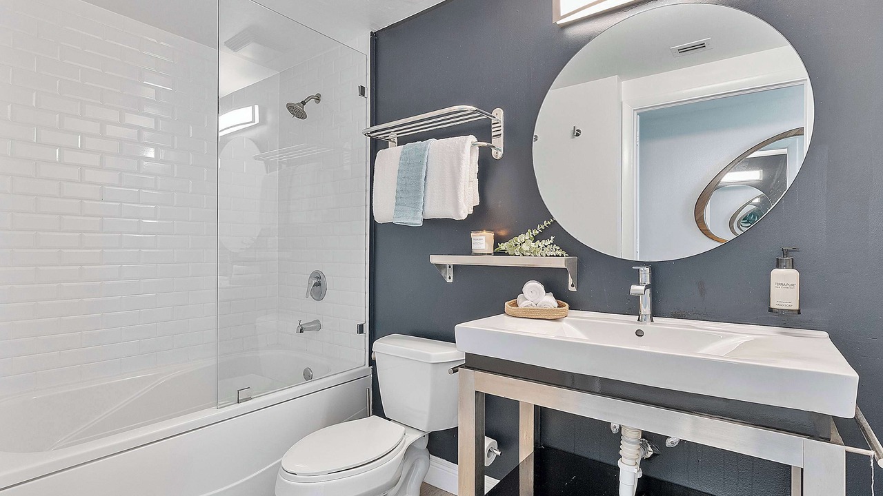 Photo of Bathroom in Coconut Grove