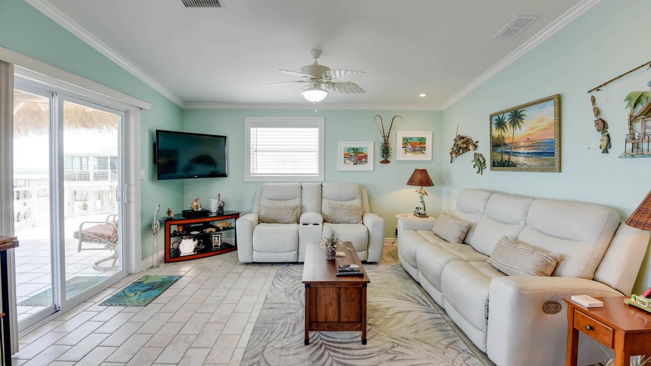 Photo of Livingroom in Cudjoe Key