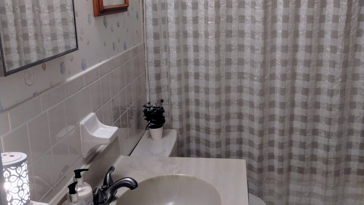 Photo of Bathroom in Sun 'N Lake