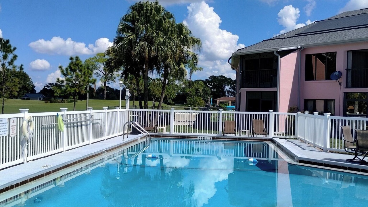 Photo of Outdoor in Sun 'N Lake