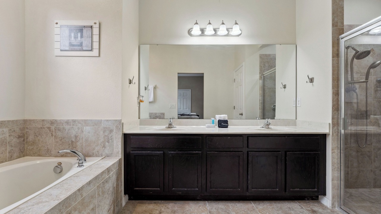 Photo of Bathroom in Veranda Palms