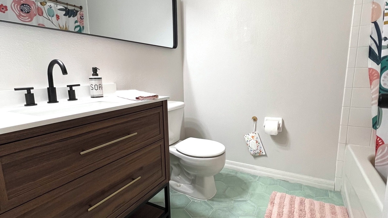 Photo of Bathroom in Bartlett Park
