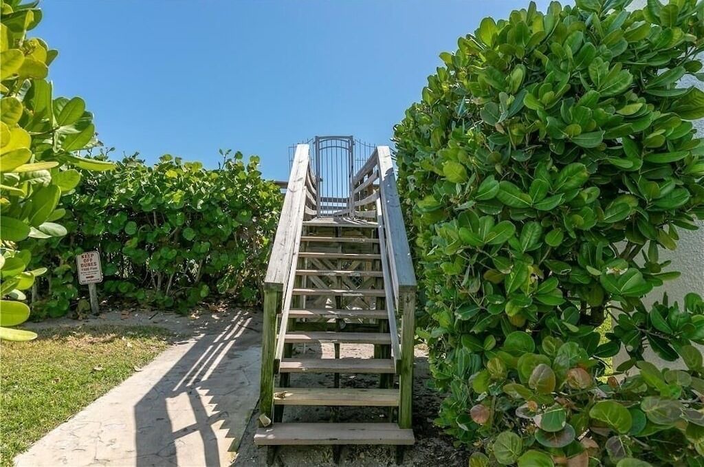 Photo of Outdoor in Hutchinson Island South