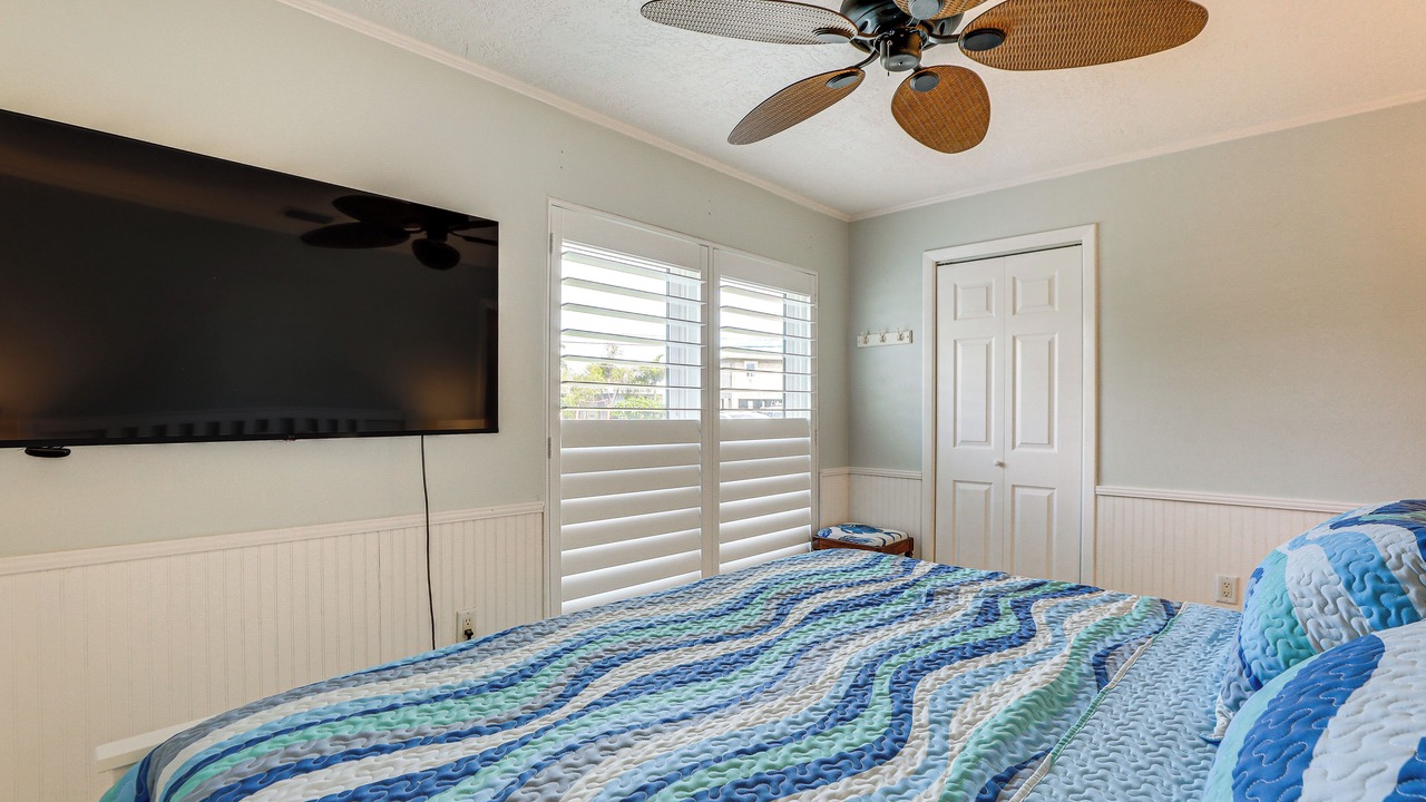 Photo of Bedroom in Bay Colony