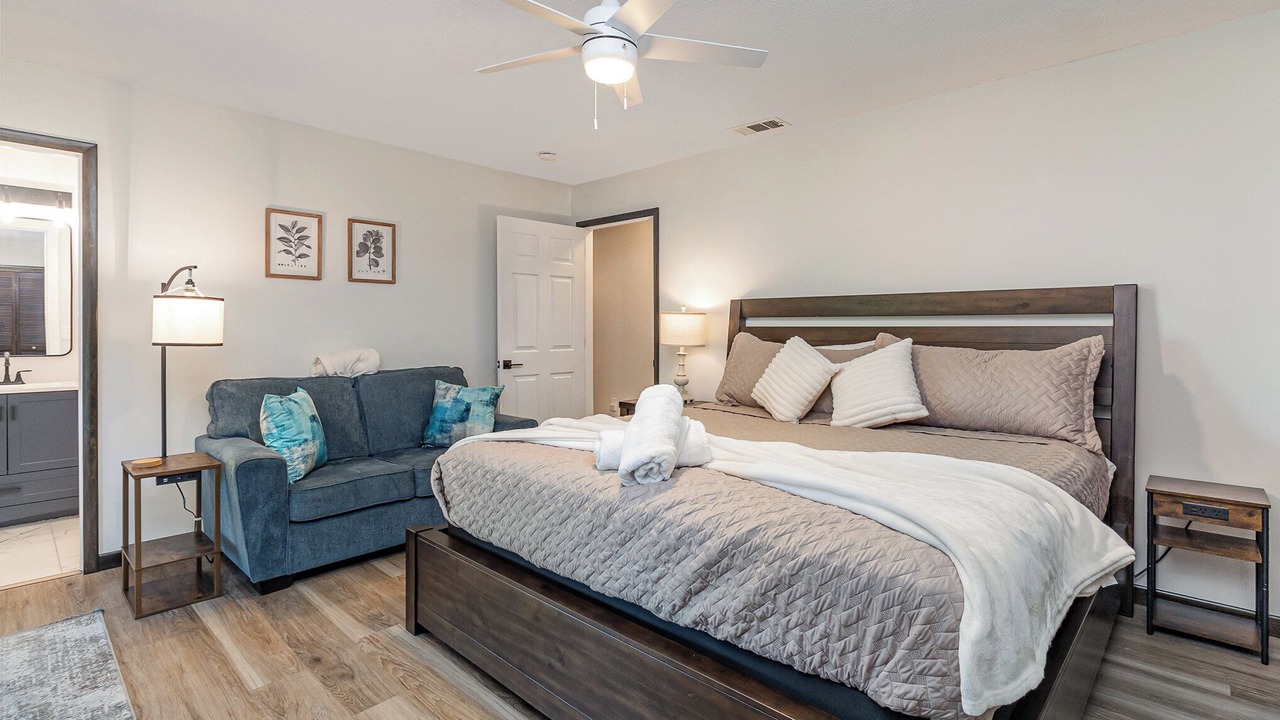 Photo of Bedroom in Interchange Square