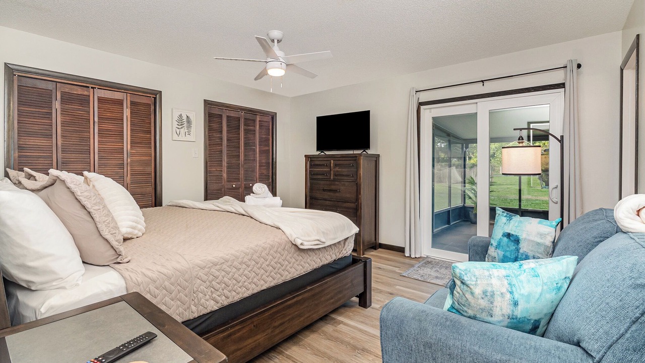 Photo of Bedroom in Interchange Square
