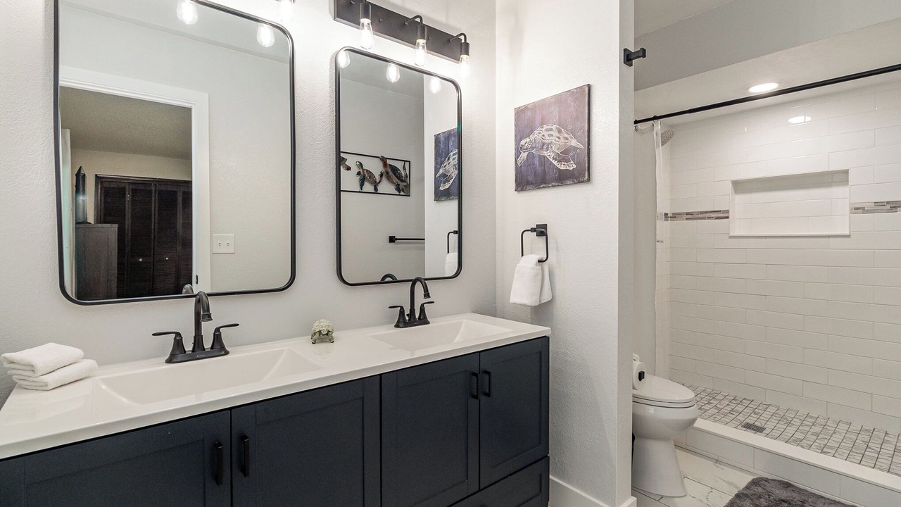 Photo of Bathroom in Interchange Square