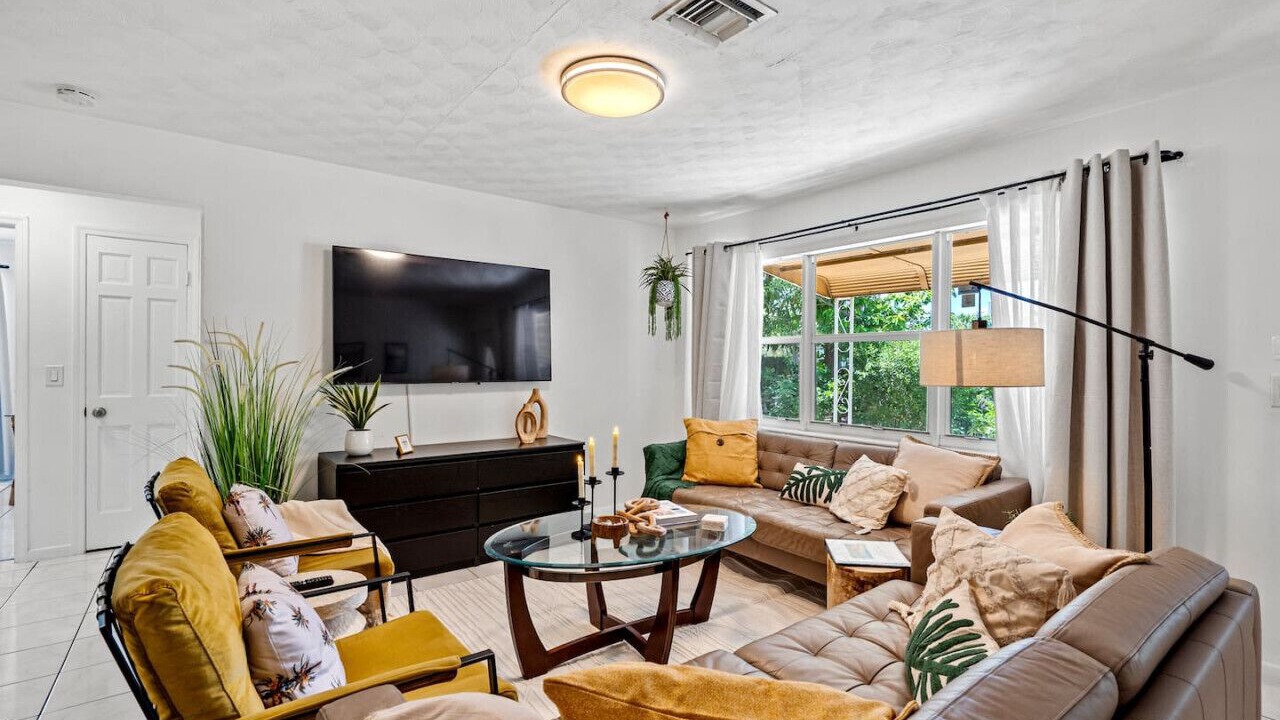 Photo of Bedroom in Lantana Heights