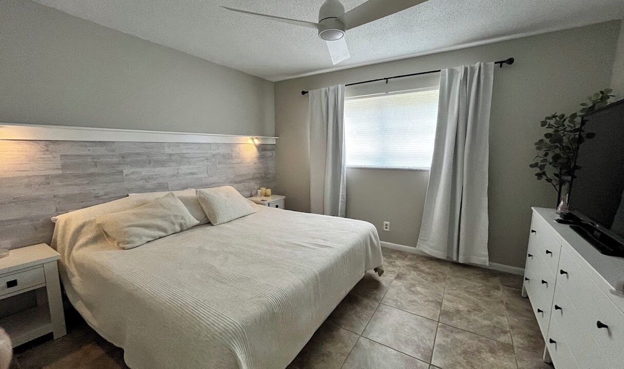 Photo of Bedroom in Ocean Ridge