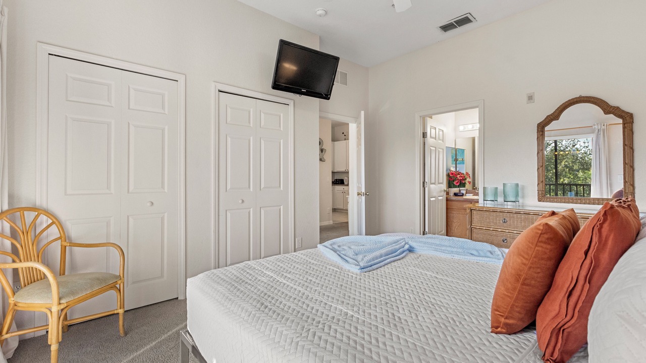 Photo of Bedroom in Bahama Bay