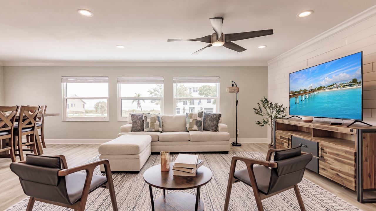 Photo of Bedroom in Laguna Shores
