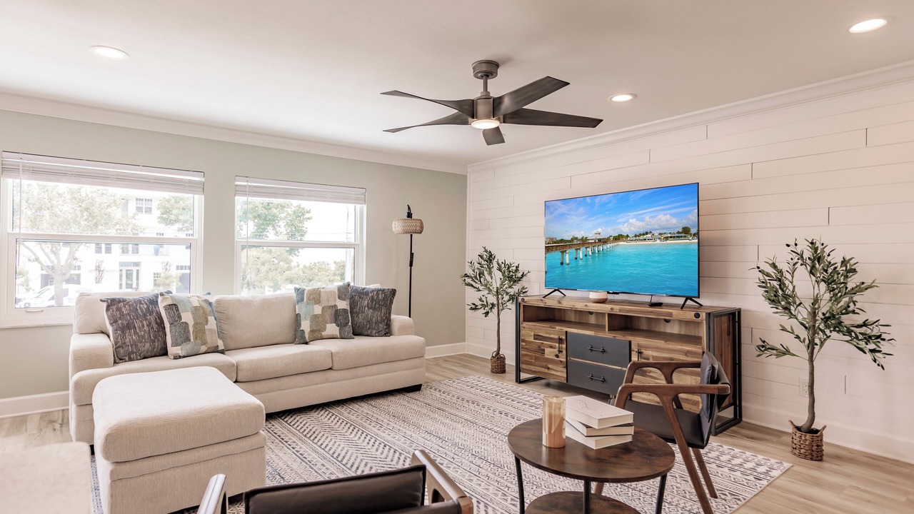Photo of Bedroom in Laguna Shores