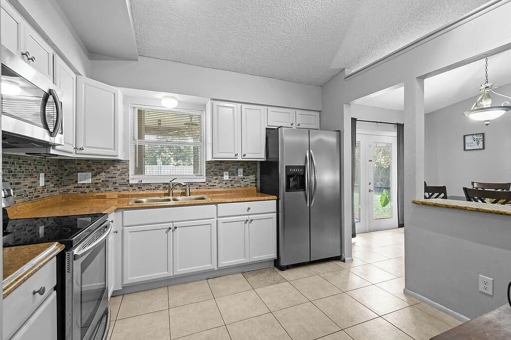 Photo of Kitchen in Port Saint Lucie