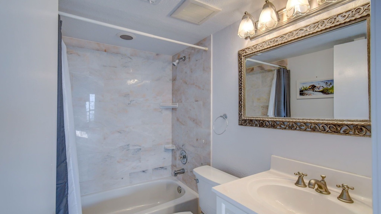 Photo of Bathroom in Hutchinson Island South