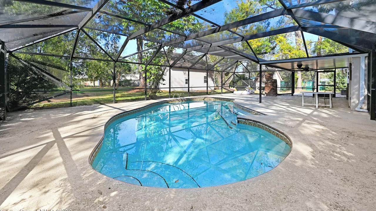 Photo of Outdoor in June Park
