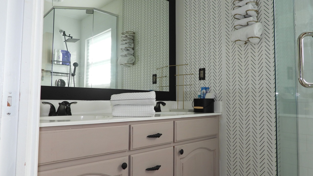 Photo of Bathroom in June Park